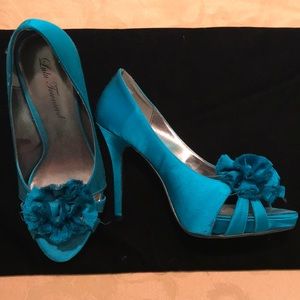 Teal heels